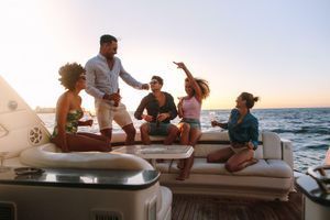 Созданные для отдыха на воде &ndash; морские динамики и сабвуферы JL Audio M200 фото