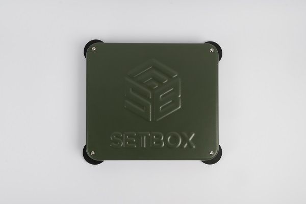 Комплект Starlink Mini для авто: терминал + оливковый защитный корпус