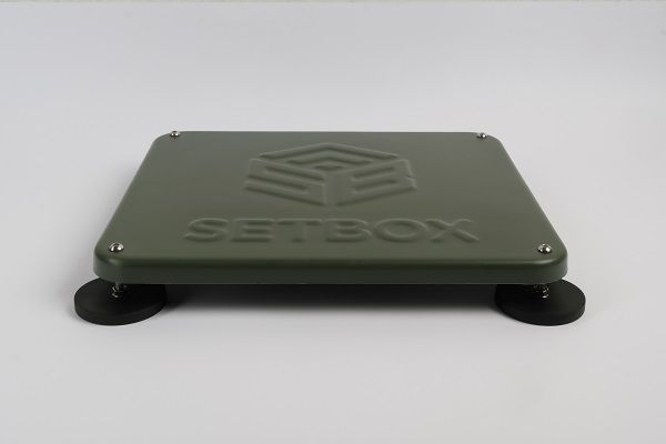 Комплект Starlink Mini для авто: терминал + оливковый защитный корпус