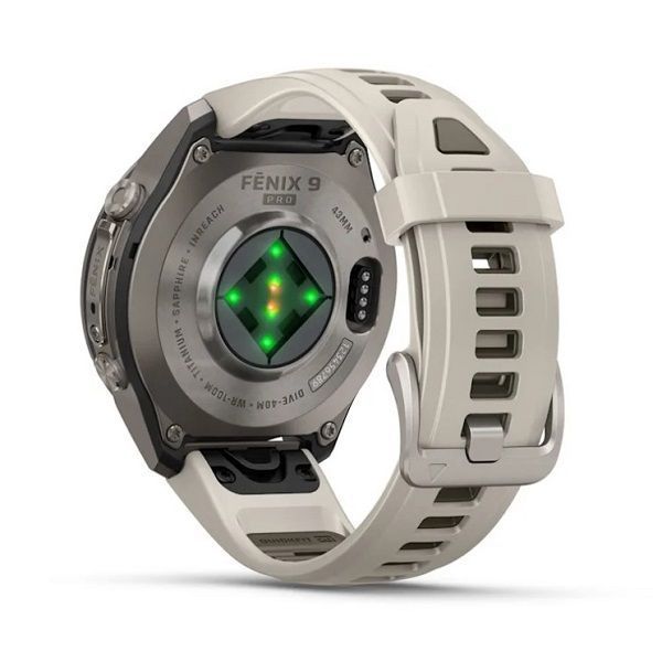 Смарт-годинник Garmin Fenix 9 Pro (43 мм) inReach з титановим корпусом і туманно-сірим/темно-піщаним силіконовим ремінцем