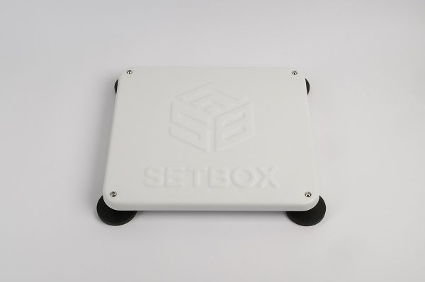Комплект Starlink Mini для авто: термінал + білий захисний корпус