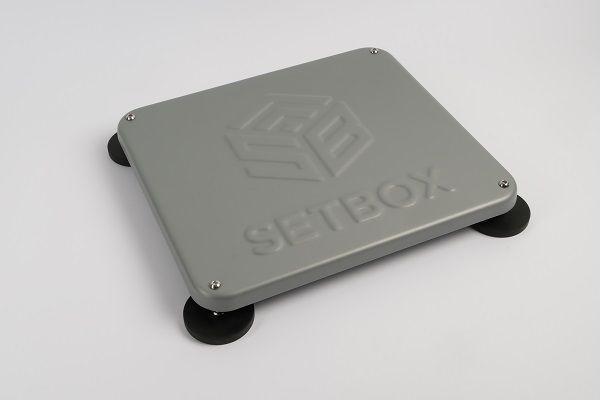 Комплект Starlink Mini для авто: терминал в защитном сером корпусе + адаптер питания 12 V