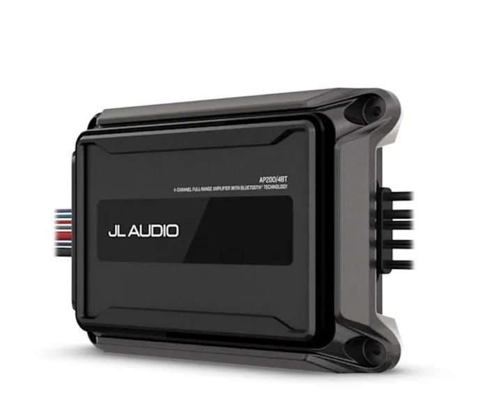 4-канальний морський підсилювач Garmin JL Audio&reg; AP з технологією Bluetooth&reg;