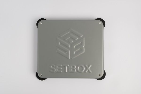 Комплект Starlink Mini для авто: термінал + сірий захисний корпус