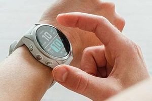 Garmin Fenix 7S &ndash; женские спортивные смарт-часы фото
